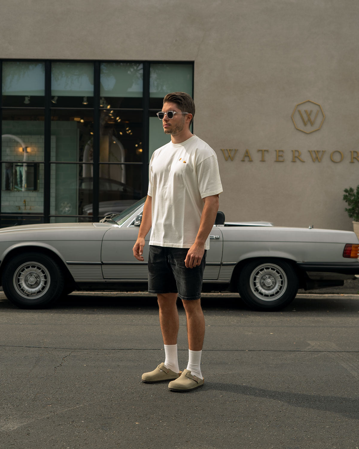 Cars-&-Coffee-T-Shirt-Fit