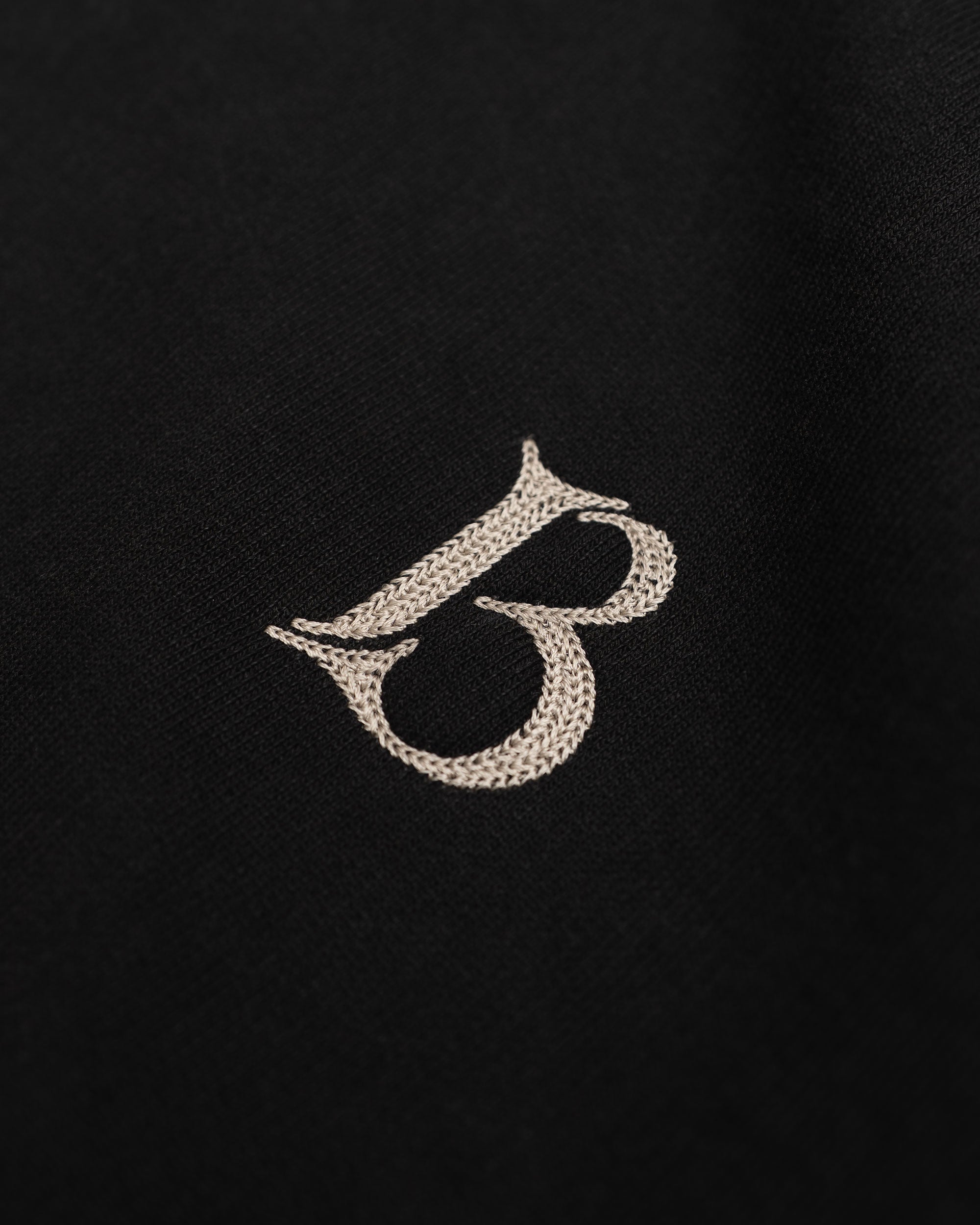 Clubsport-Hoodie-Jay-Blanc-Logo-Embroidery-Detail