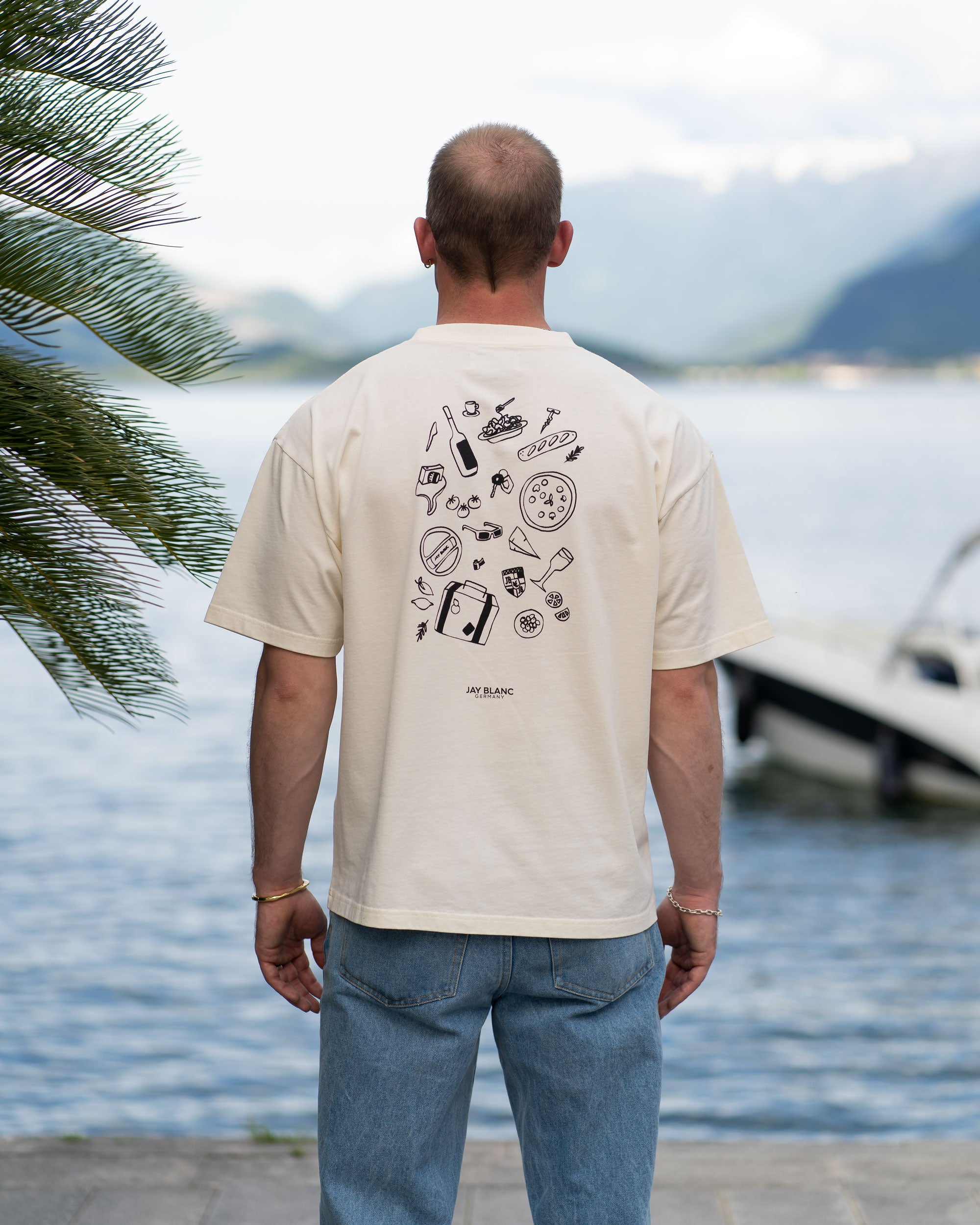 Trip-Essentials-T-Shirt-Jay-Blanc-Back